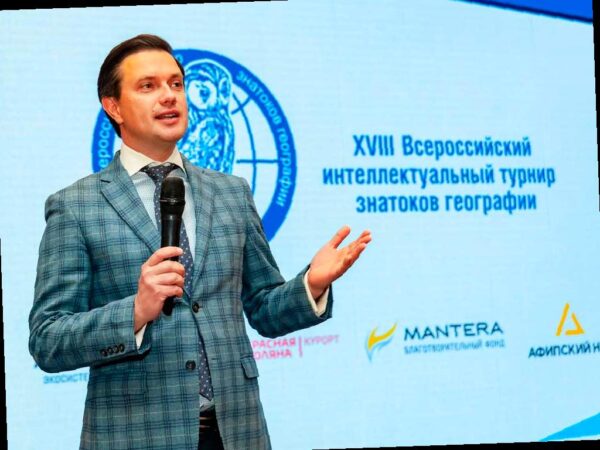 Виктор Тепляков поддержал школьный турнир по географии в «Сириусе»