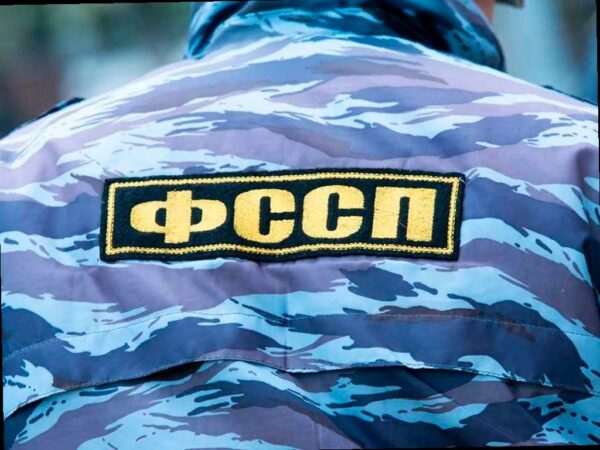 Владелец гостевого дома в Сочи решил свои финансовые проблемы, выплатив задолженность в размере 2,2 миллиона рублей. Судебные приставы арестовали здание площадью 288 квадратных метров из-за неуплаты налогов. Действия приставов вызваны исполнительным производством против физического лица. После составления акта описи и ареста недвижимости, двухэтажный гостевой дом был временно запрещен к использованию в летний сезон. Однако, в результате принудительной меры, должник исправил ситуацию, погасив все долги. Средства были полностью перечислены взыскателю. Более подробно о событии можно узнать в статье на sochinews.io, где также описан случай, когда житель курорта заплатил 2,5 миллиона рублей алиментов для сохранения участка.