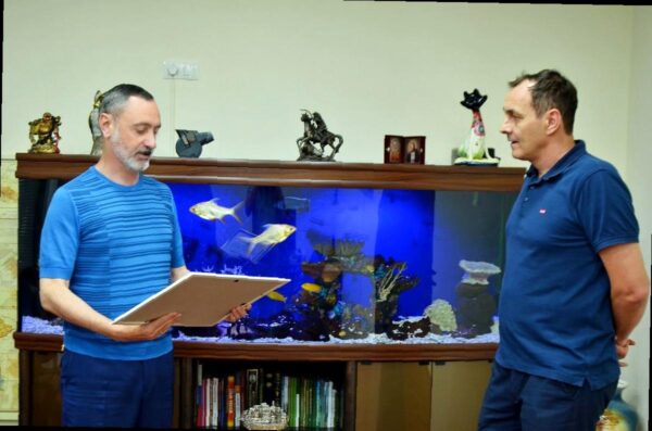 «Виктор Тепляков наградил заслуженных медиков Сочи»