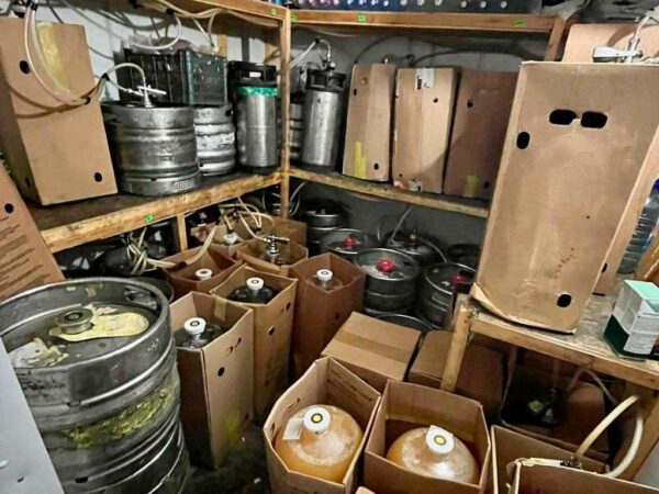 Более 40 тысяч литров нелегального алкоголя изъяли в Сочи за год