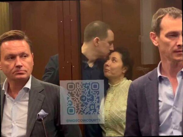 Суд продлил арест бывшему мэру Сочи и его супруге