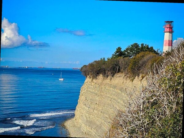 Отпуск у моря в ноябре: почему стоит выбрать Геленджик