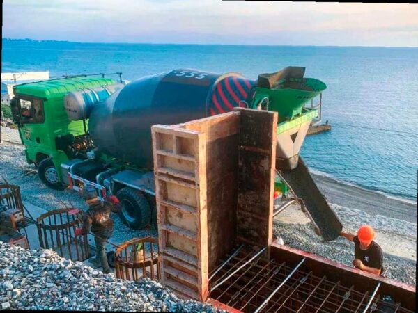 На федеральной трассе в Сочи завершат капремонт оползневого участка до конца года