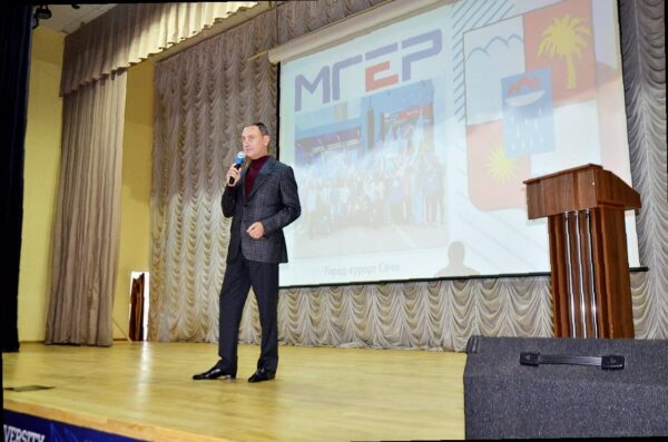 «Возможности сотрудничества с «Молодой Гвардией»: Виктор Тепляков встретился со студентами»