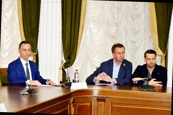 «Виктор Тепляков участвовал в совещании политсовета Сочинского отделения ‘Единой России'»