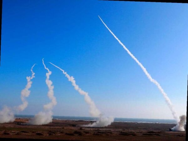 Военные устроят учения со стрельбами в акватории Сочи