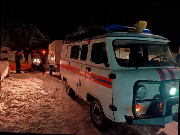 Спасатели в Сочи помогли энергетикам добраться до поврежденной ЛЭП