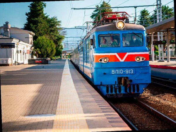 Более десятка поездов задержаны из-за аварии в Воронежской области