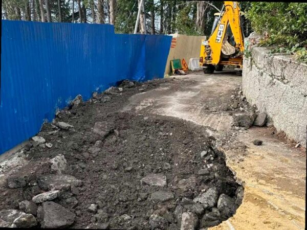 В Сочи возникли сложности при ремонте провалившейся дороги